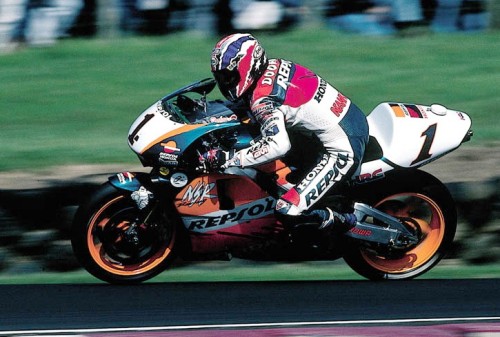 1997_Doohan_honda_9d5742aebda142bb986cec504959a5f3b91212.jpg