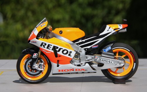 2013_small_honda_8837b42274.jpg