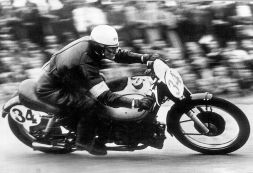 1949_Leslie-Graham-AJS-e_small_475446266899cfe92.jpg