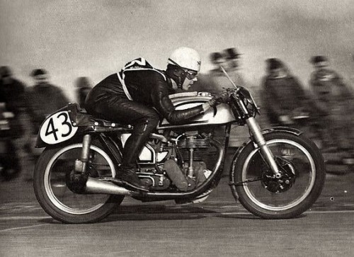 1951_GeoffDukeca1f67ed95d5.jpg