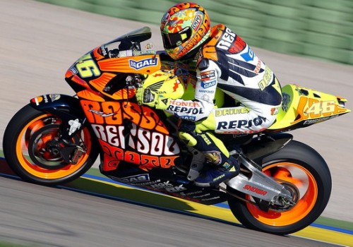 2003-valencia-valentino-rossi-honda-motogp-custom-livery_smallfd819.jpg