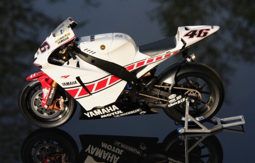 2005_yamaha_Valence_small_8912a0c9d.jpg