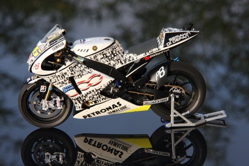 2010_yamaha_LagunaSeca_8937be0e8.jpg