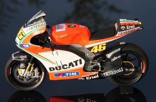 2012_Ducati_Small_890551eb0.jpg