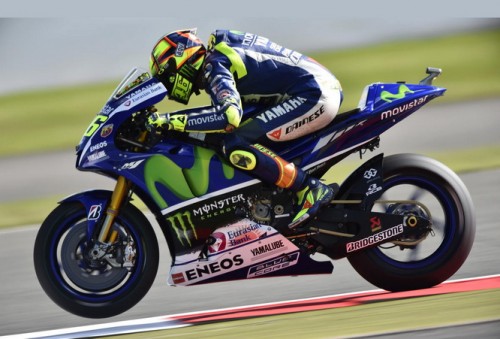 2015_Rossi_Silverstone_small_083015top-i20e43.jpg