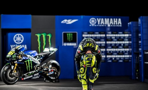 36Yamaha-M1-MotoGP-2019-Monster-Energy-03-P76feff.jpg