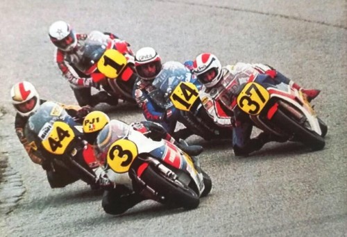 1982_Uncini_against_kenny-roberts-marco-lucchinelli-freddie-spencer-franco-uncini-500gp360c8.jpg