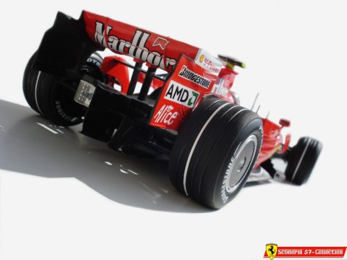 2007F2007KimiRaikkonen12c67a1.jpg