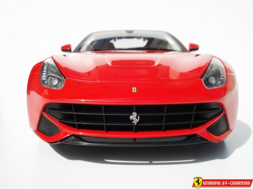 2012F12Berlinetta121.107748.jpg