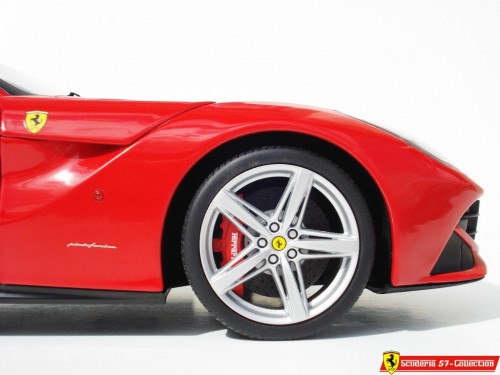 2012F12Berlinetta142626f0.jpg