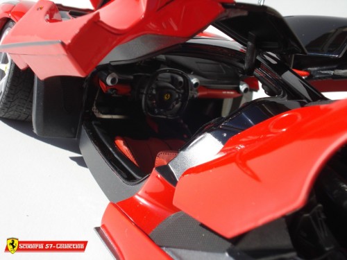 2013LaFerrari18copied5380.jpg